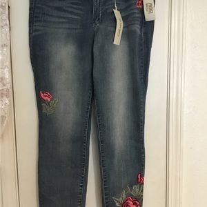 Vintage America Spencer/RockHill Boho Mid Rise Skinny Women’s Jeans NWT